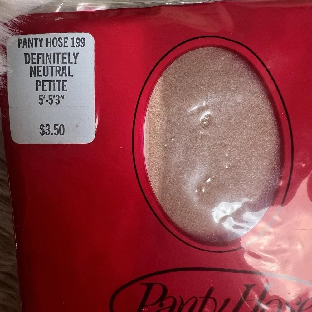 VTG SCHIAPARELLI Petite Neutral Pantyhose Sheer Tights Nylon 5'-5'3